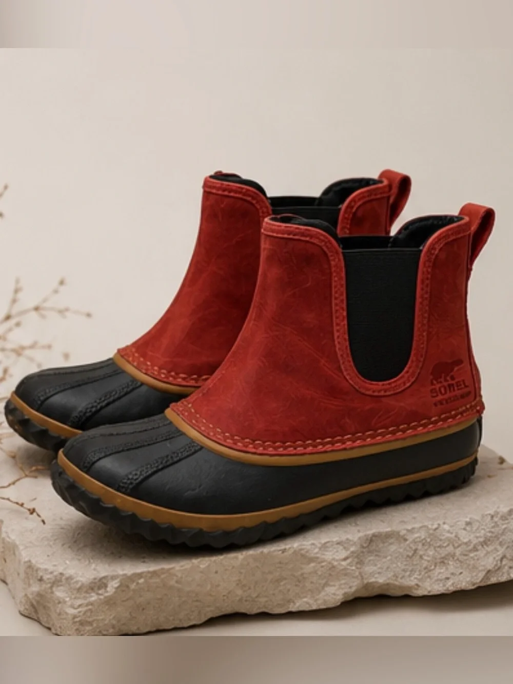 Sorel Out N About Chelsea Waterproof Duck Boots Red Leather US 6